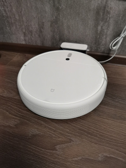 Пылесос-робот Xiaomi Mi Robot Vacuum Mop SKV4093GL, белый